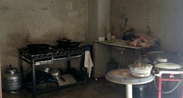 Cozinhas clandestinas são interditadas pela Postura