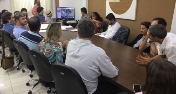 Prefeitura de Cabo Frio apresenta para empresários locais proposta de polo industrial em Tamoios