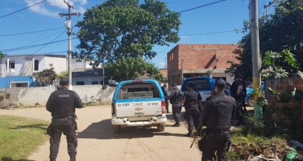 PM faz grande operação contra o tráfico na Região dos Lagos