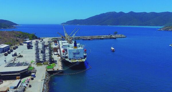 Pelo fim do embargo, Porto do Forno diz sim para consórcio entre empresas