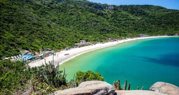 Inea confirma que Prainha e Praia do Forno estão próprias para banho