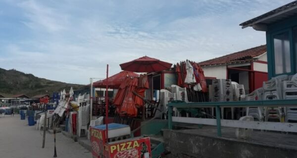 Justiça determina demolição de quiosque na Praia das Conchas