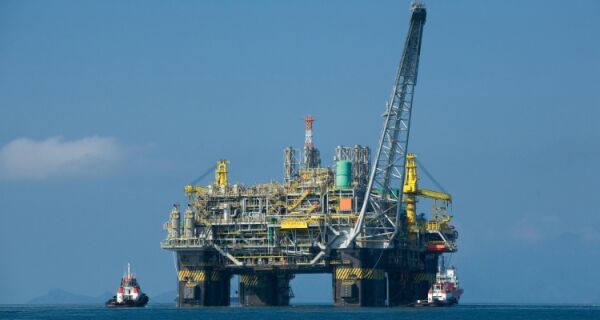 ​Produção de petróleo no país recua 6,4% de maio para junho