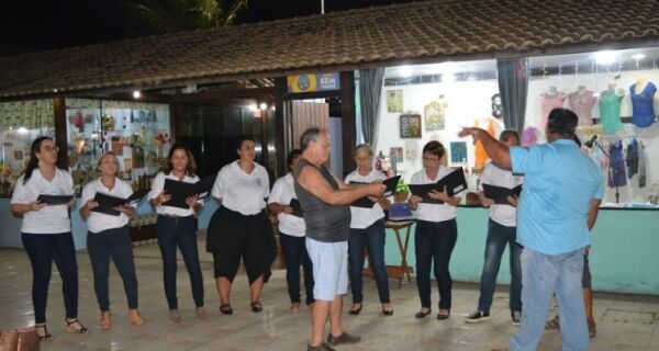 Coral Municipal Cantores da Aldeia comemora seu primeiro ano de fundação