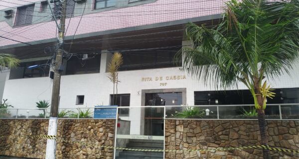 Defesa Civil interdita prédio no Braga, em Cabo Frio, por 'possível colapso estrutural'