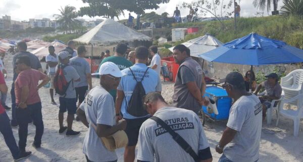 MPF elogia limpeza na Praia do Forte, mas pede colocação de mais lixeiras na areia