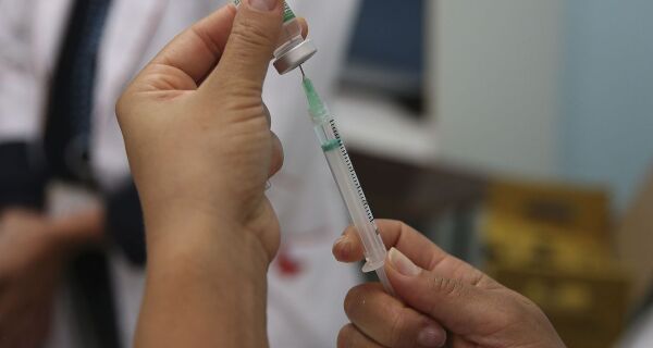 Prefeitura de Arraial reitera que aplicação de vacina contra a influenza é feita de casa em casa