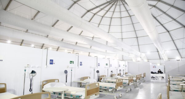 Governo do Rio negocia com consórcio para assumir hospitais de campanha