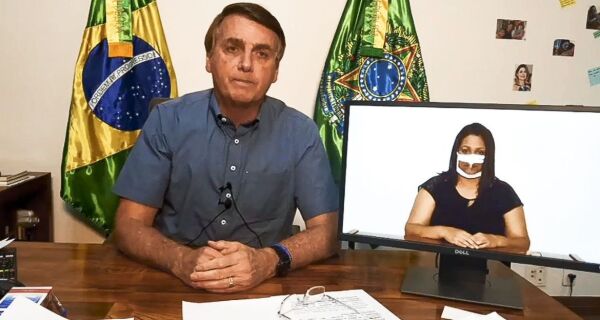 Bolsonaro afirma que é necessário buscar recursos para custear novo Fundeb