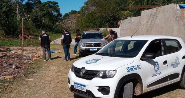 Prefeitura de Cabo Frio flagra construções irregulares em loteamentos no Distrito de Tamoios