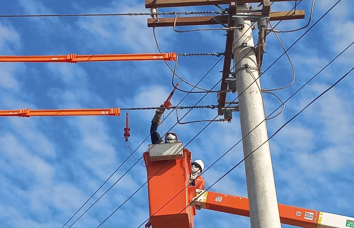 Enel Distribuição Rio amplia a rede elétrica de Cabo Frio - Folha